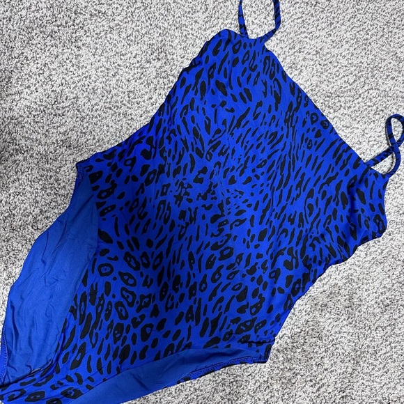 Vitamin A Blue Leopard One Piece Swimsuit Size 12 - Picture 1 of 15